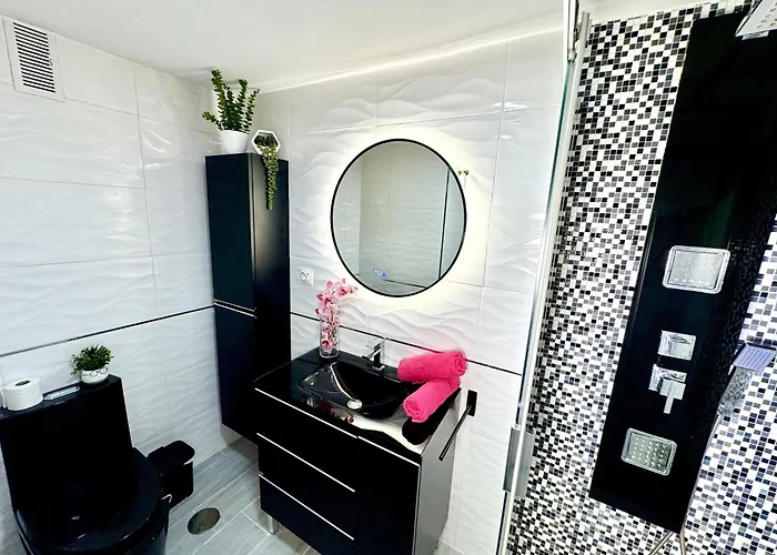 Luxury Pink Torremolinos