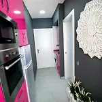 Luxury Pink شقة توريمولينوس