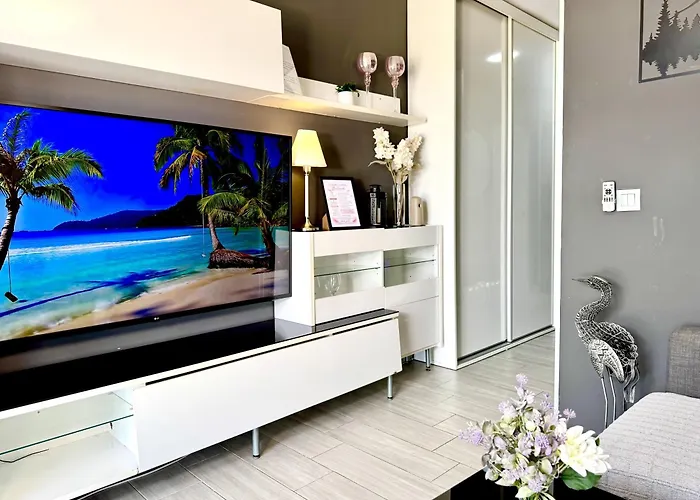 Apartment Luxury Pink Torremolinos