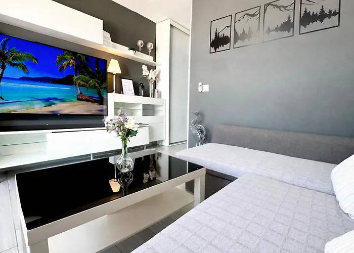 Luxury Pink Apartment Torremolinos